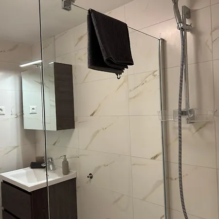 Apartment Dingi 105