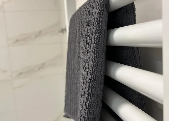 Dingi 105 アパート *