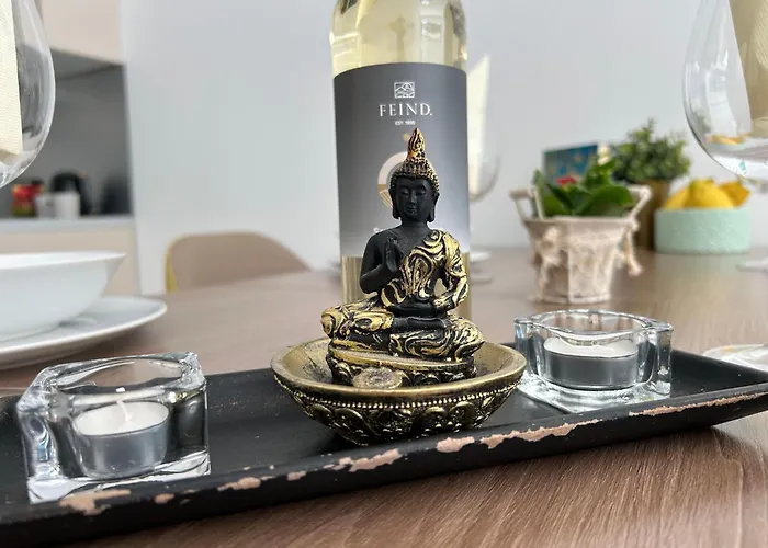 Dingi 105 アパート